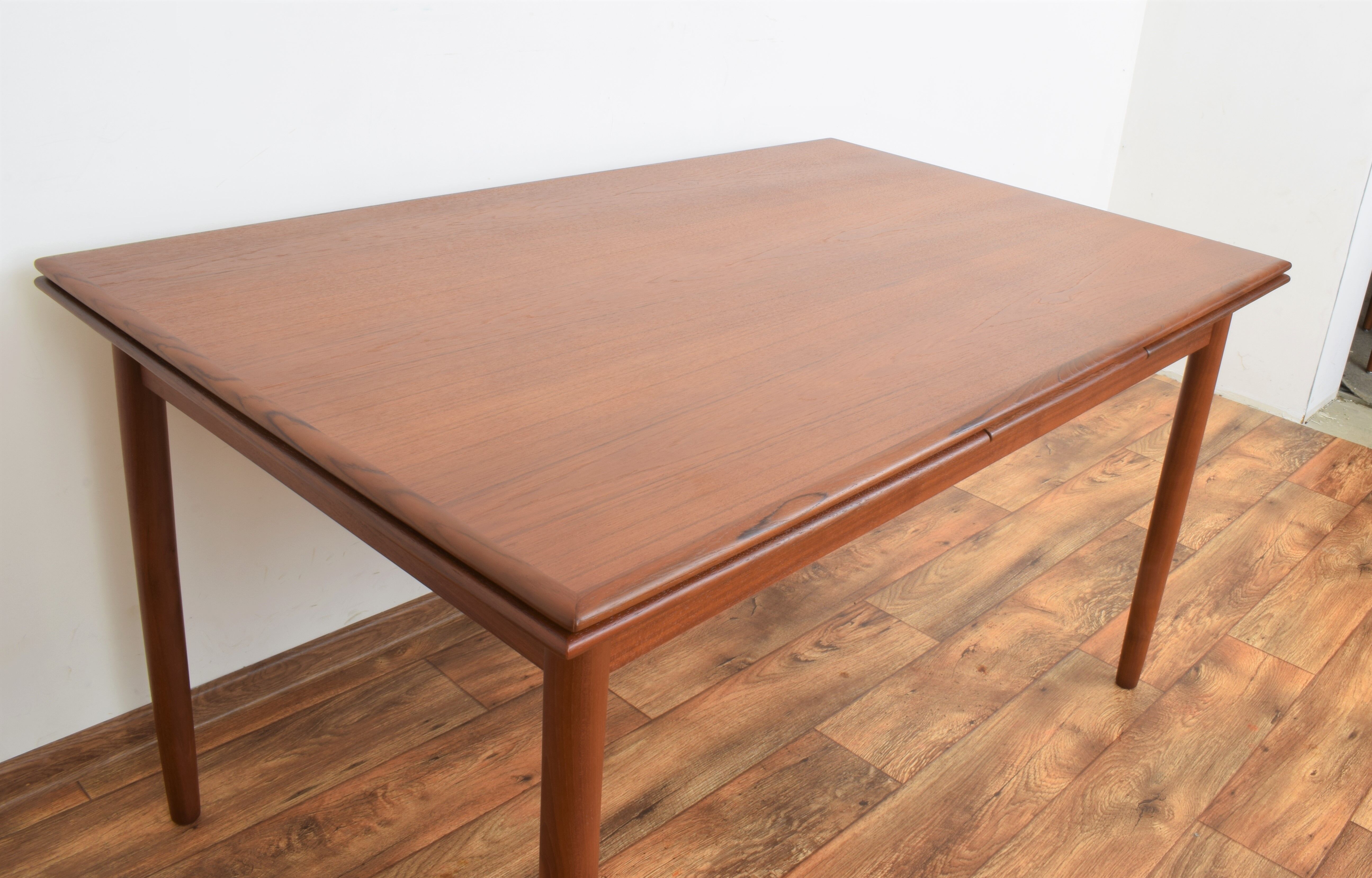 Mid-century danish teak extendable dining table, 1960