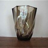 Vase en verre fumé