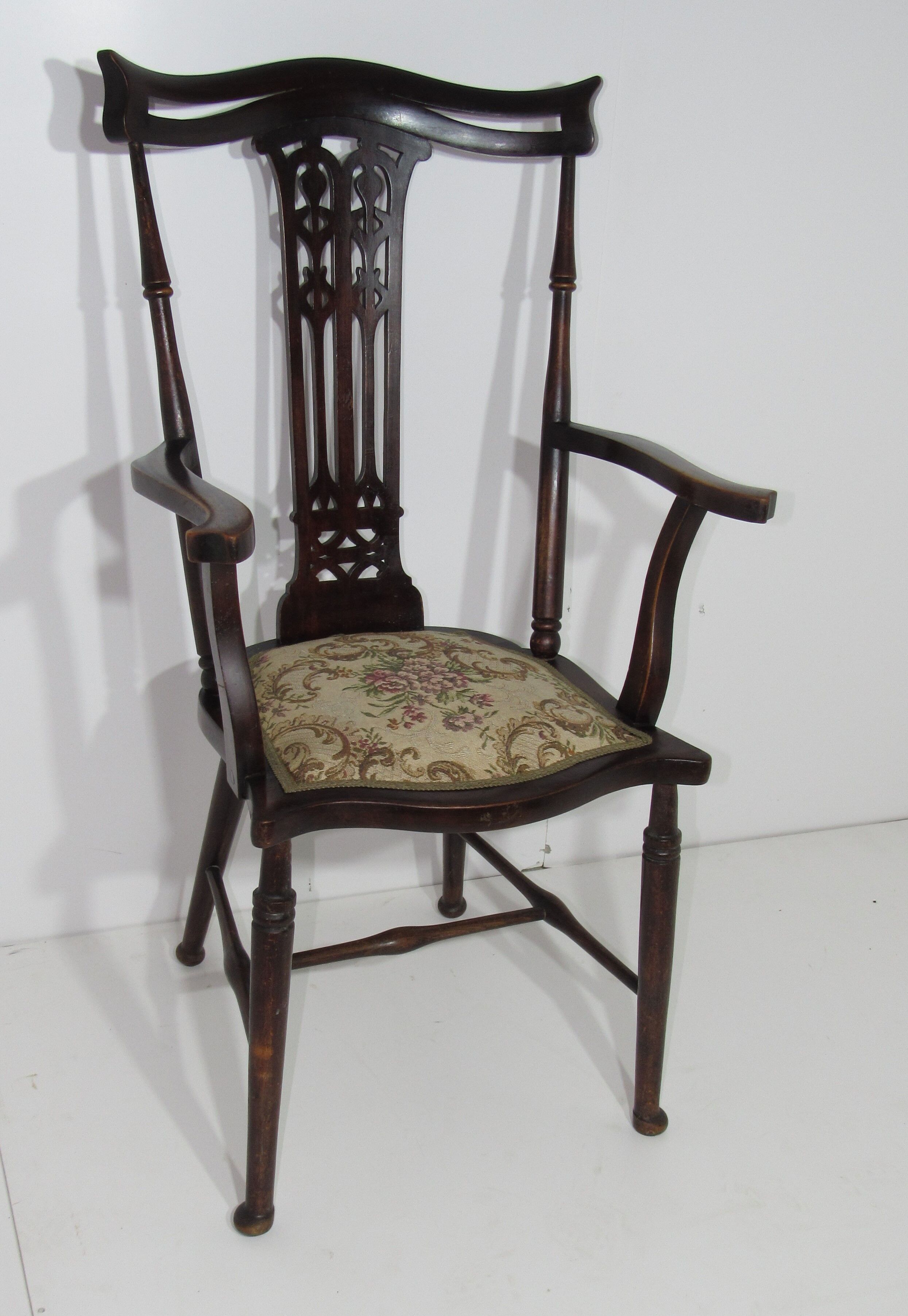 English-style armchair