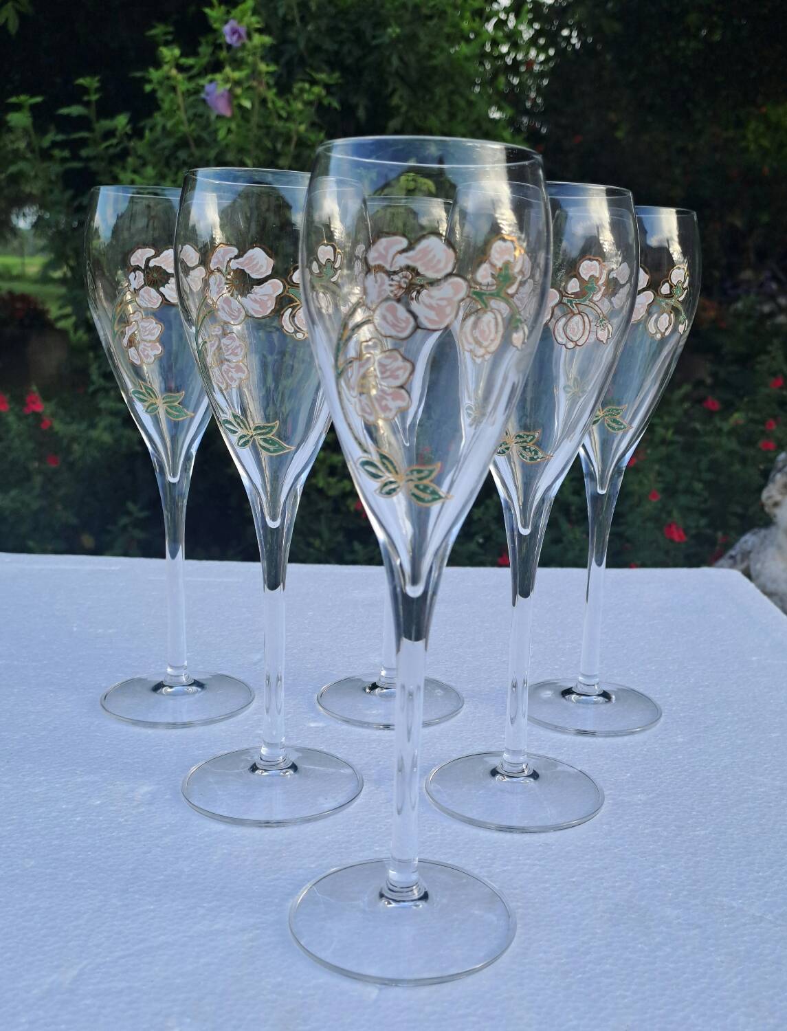 6 Perrier Jouët Champagne flutes