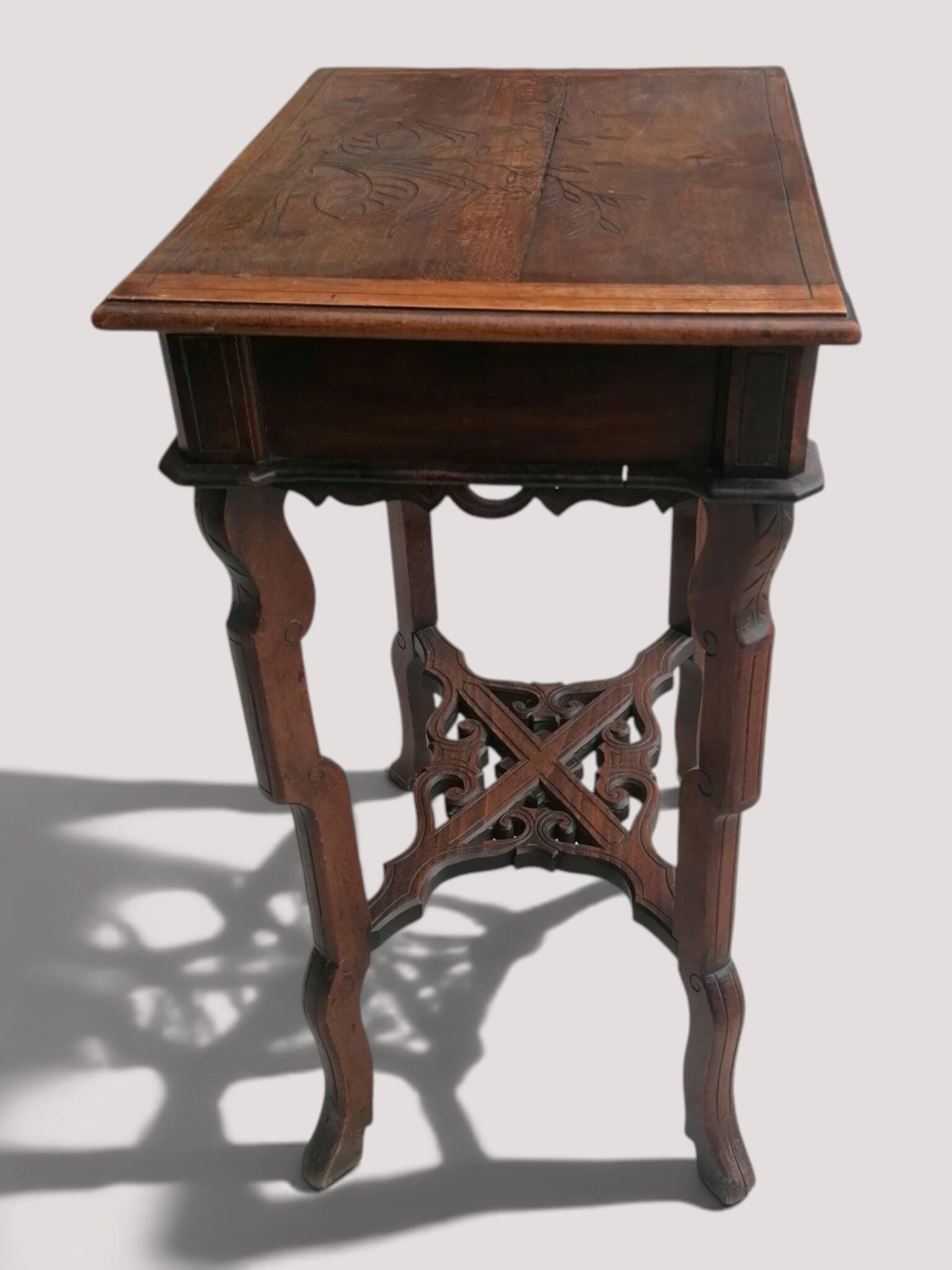 Table de rangement / d'appoint / coiffeuse style chinois.