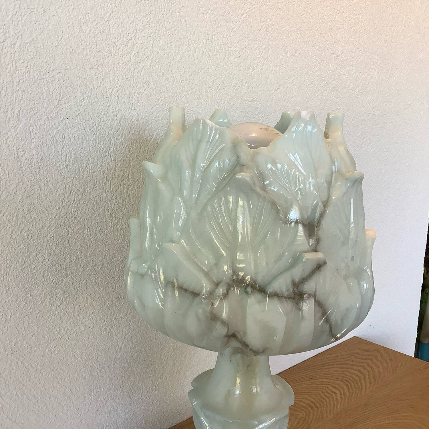 Alabaster lamp depicting an artichoke, 1940s-1950s