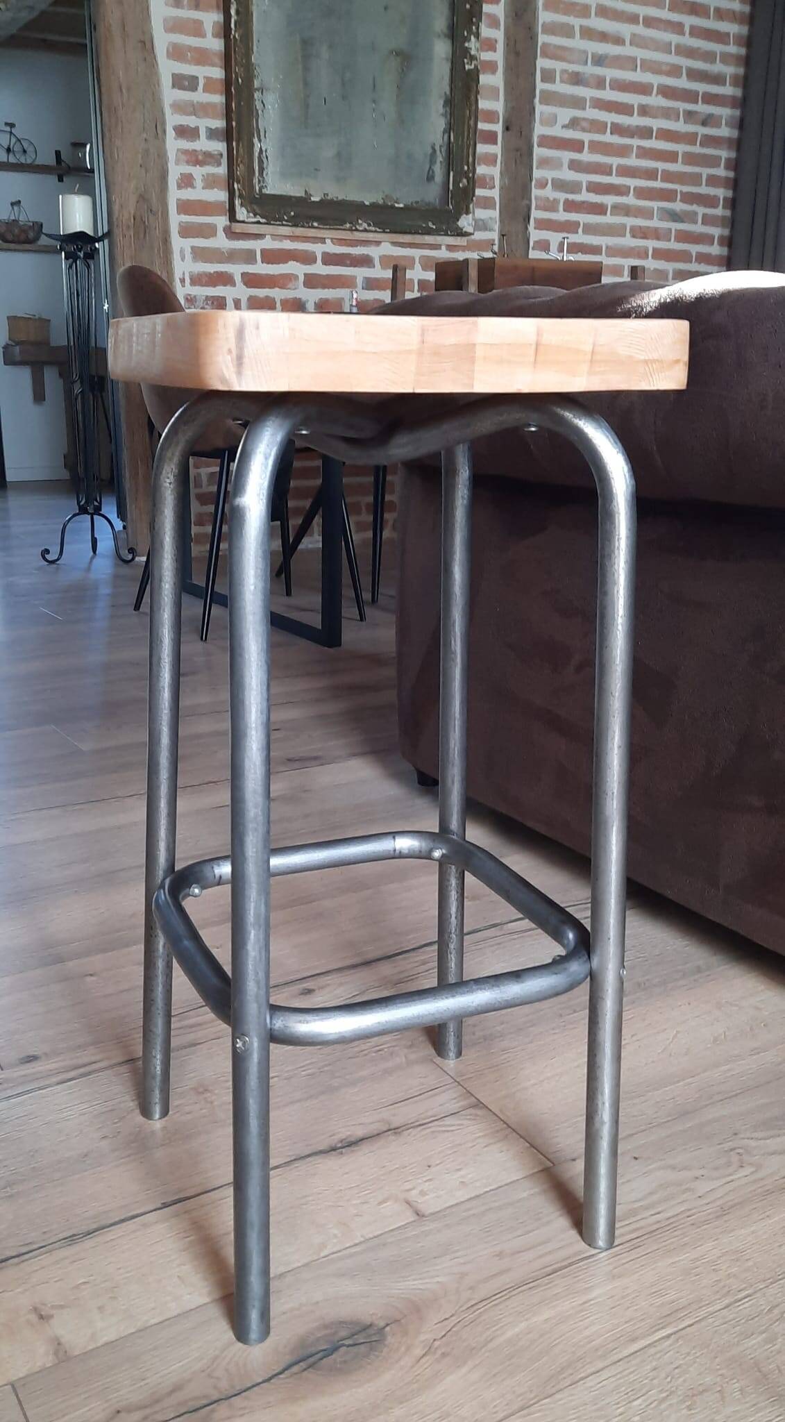 Workshop stool