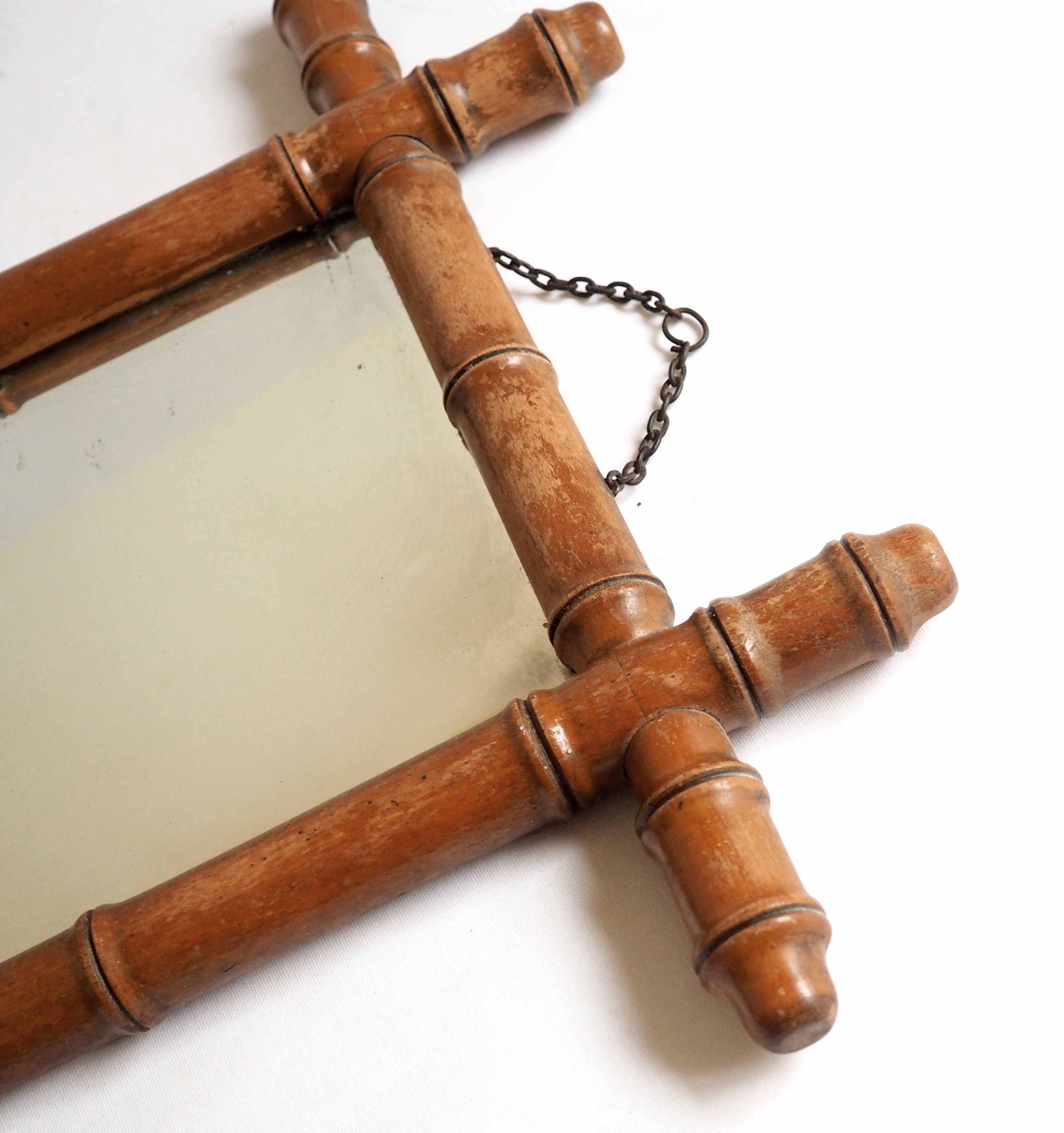 "Bamboo" chain mirror