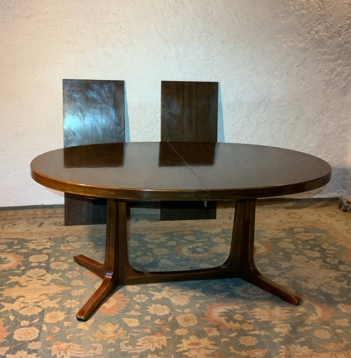 Large Baumann table