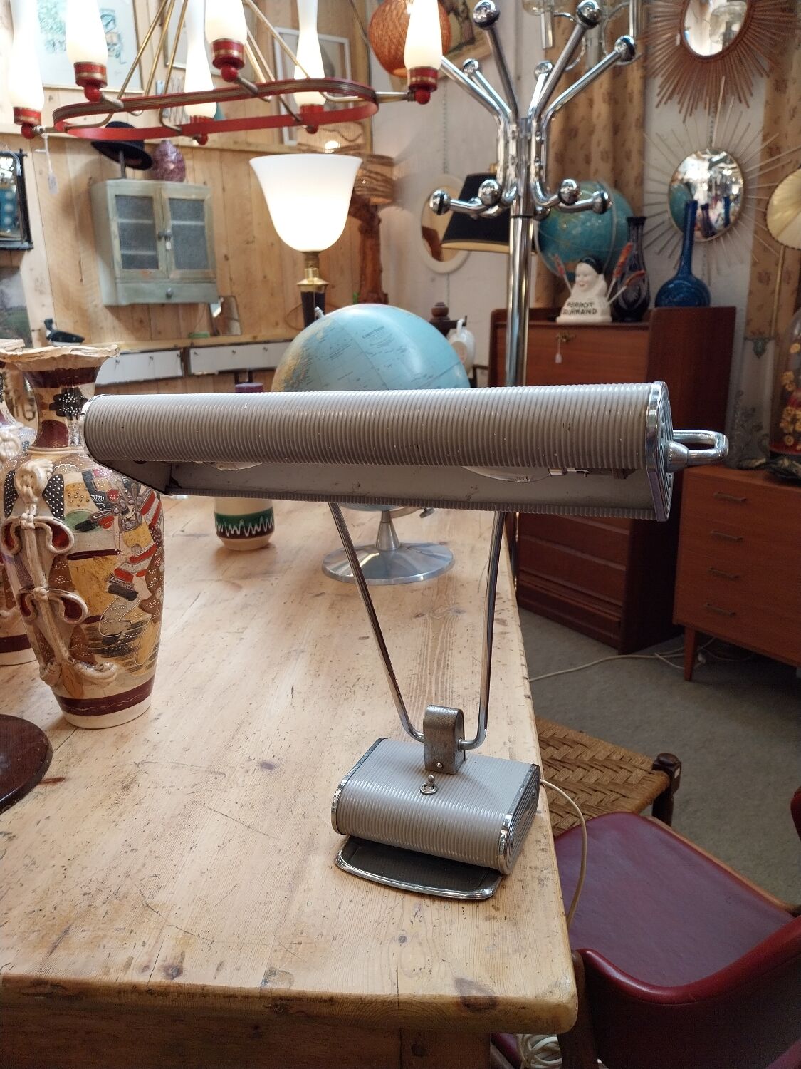 Art deco N71 desk lamp by Jumo