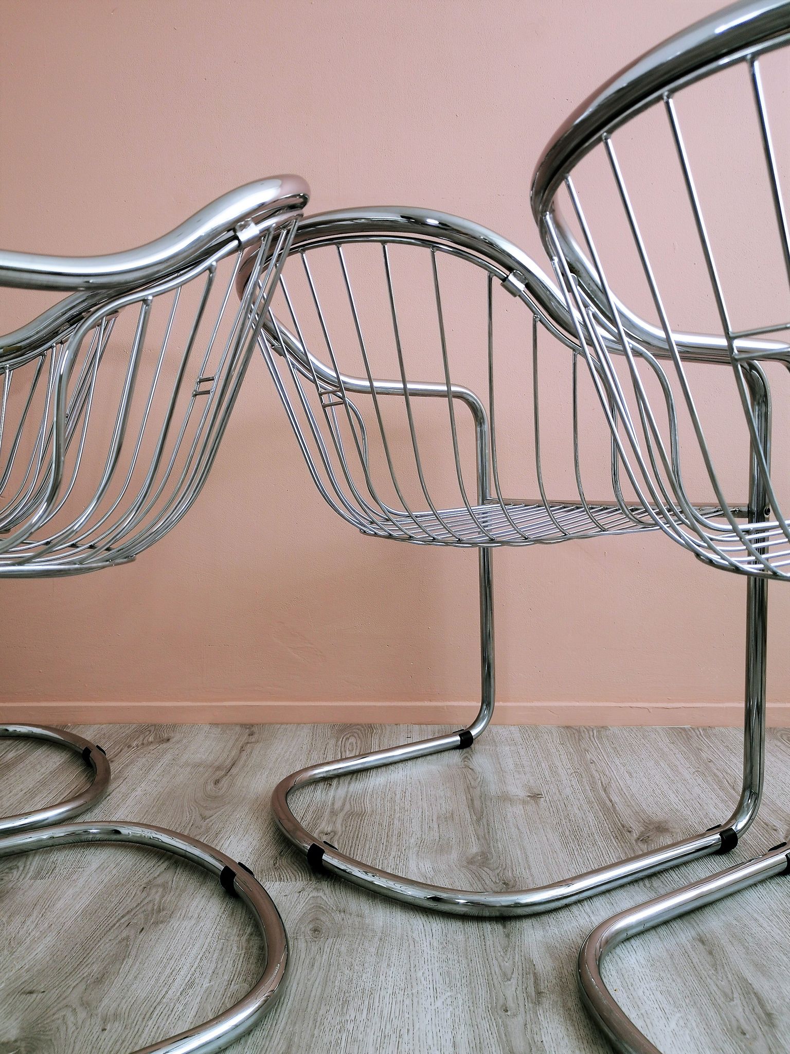 Ensemble de 4 chaises à manger chrome