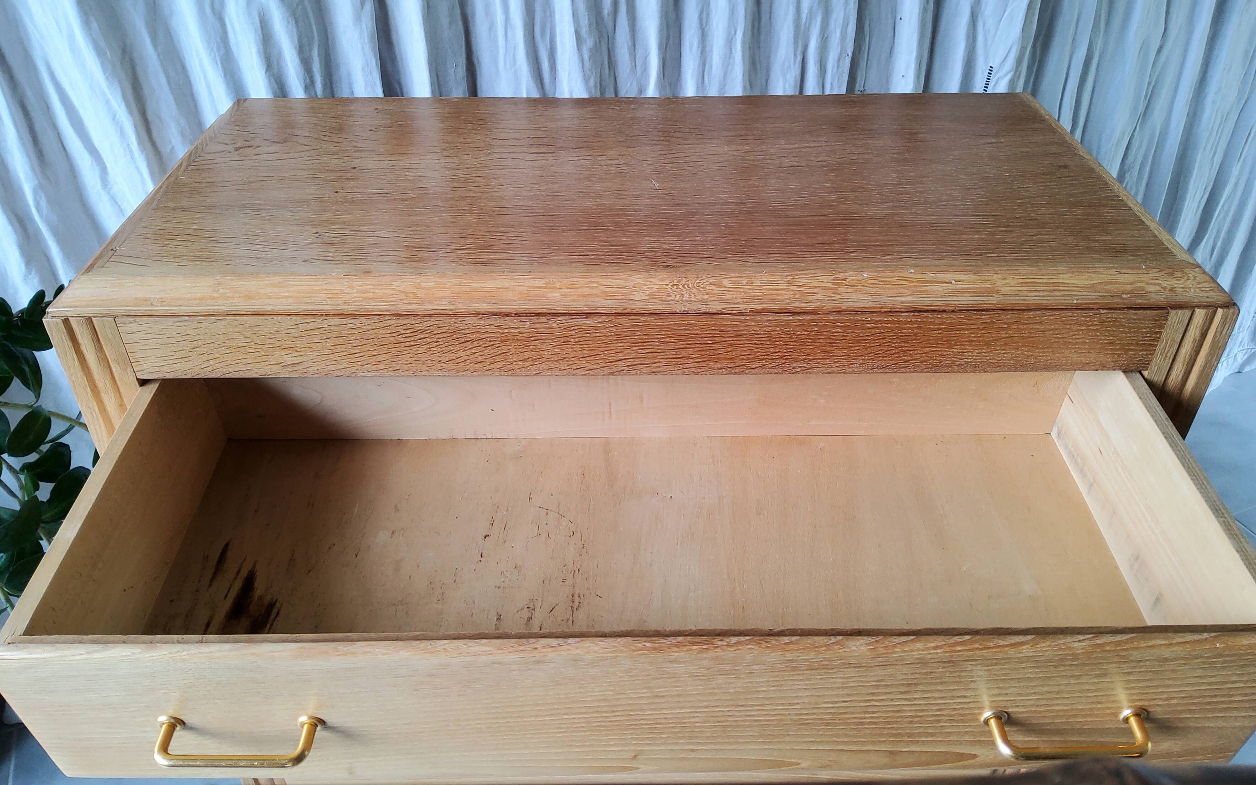 Commode vintage pieds compas