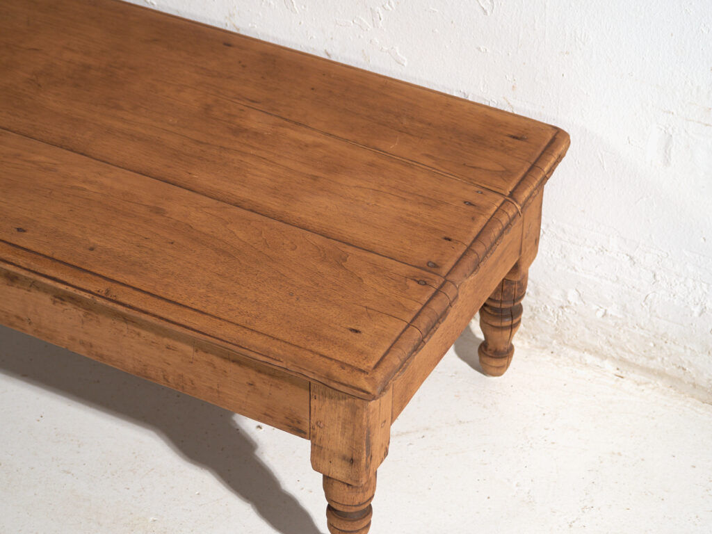 Antique pine coffee table – China, circa 1930