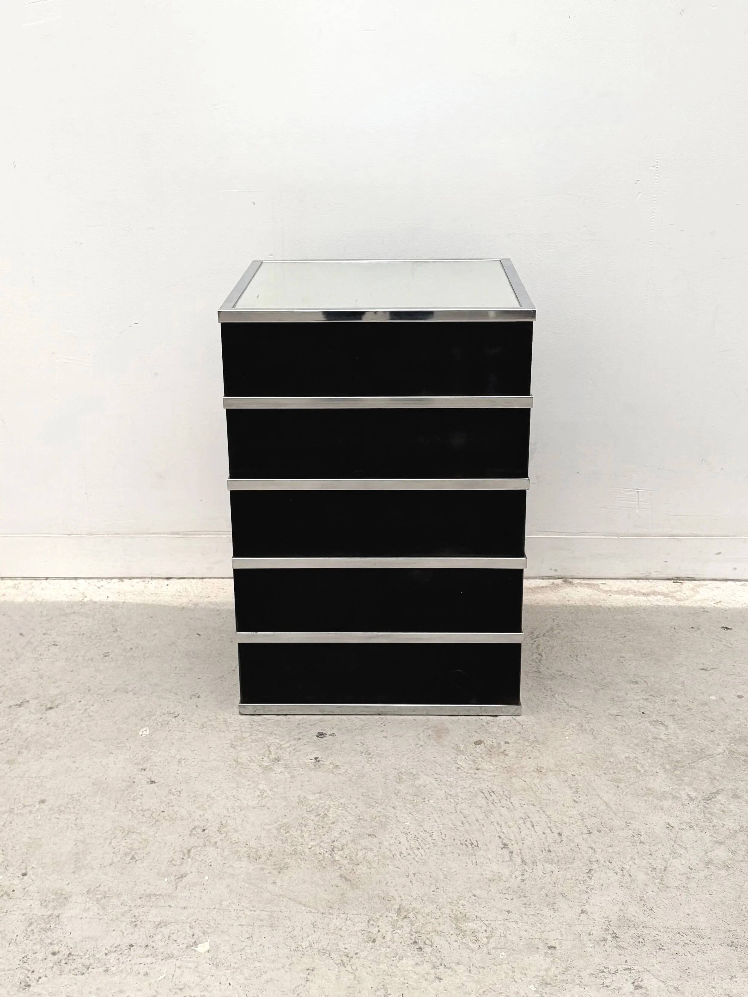 Mirror column, chrome and nubuck, 1970