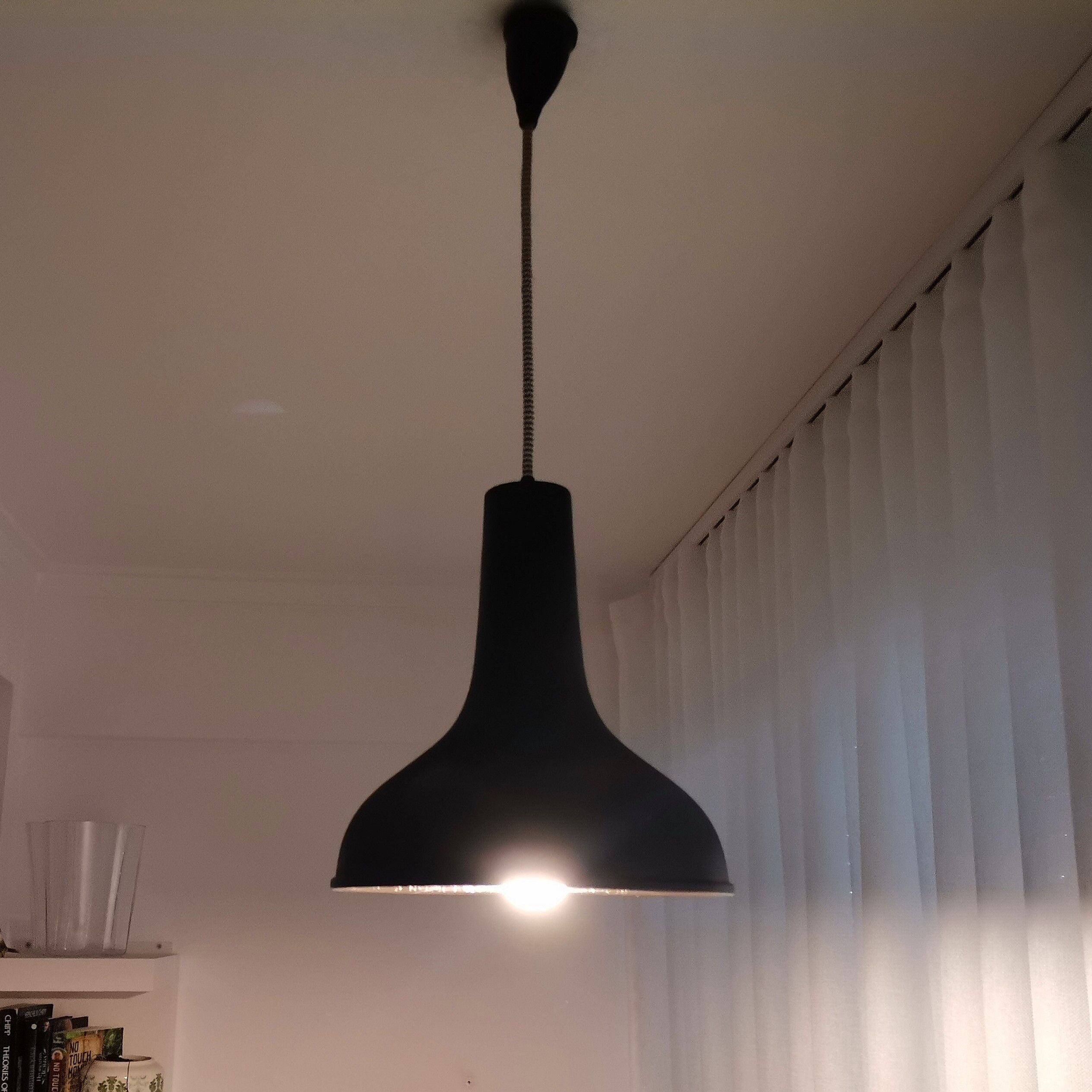 Black industrial metal hanging pendant lamp