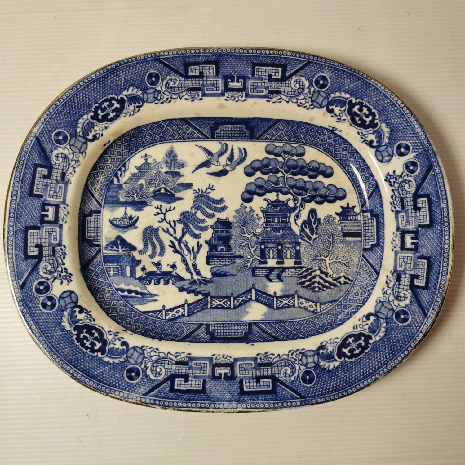 3 Crown Pottery JT Hudden Longton serving dishes guaranteed, willow pattern, willow pattern 19th century