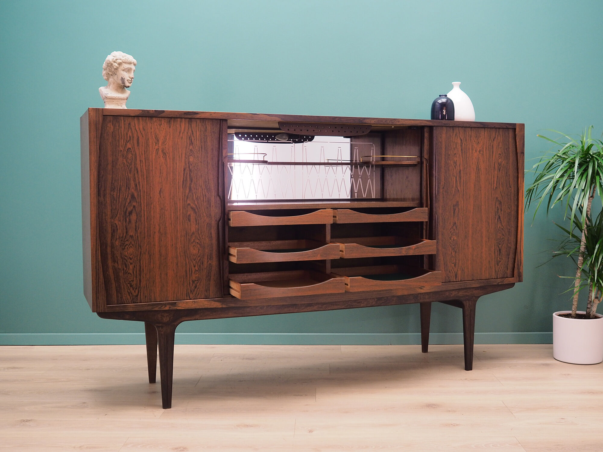 Highboard rosewood, Danish design, 70's