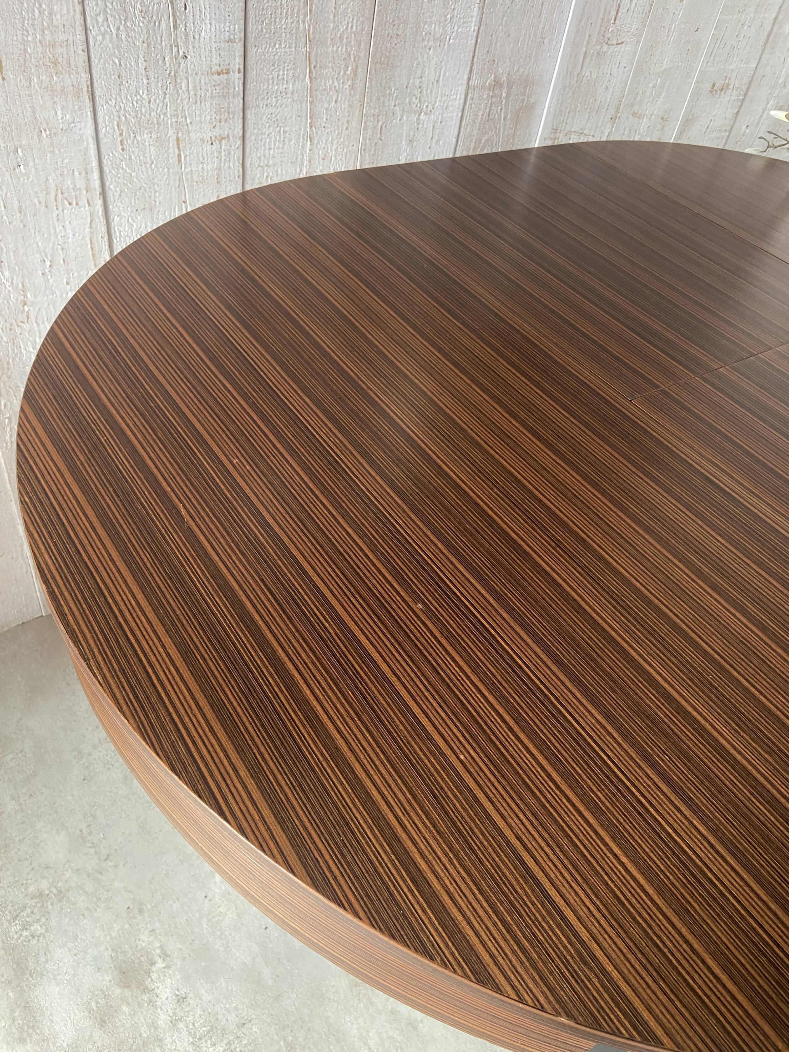 Extensible "butterfly" table