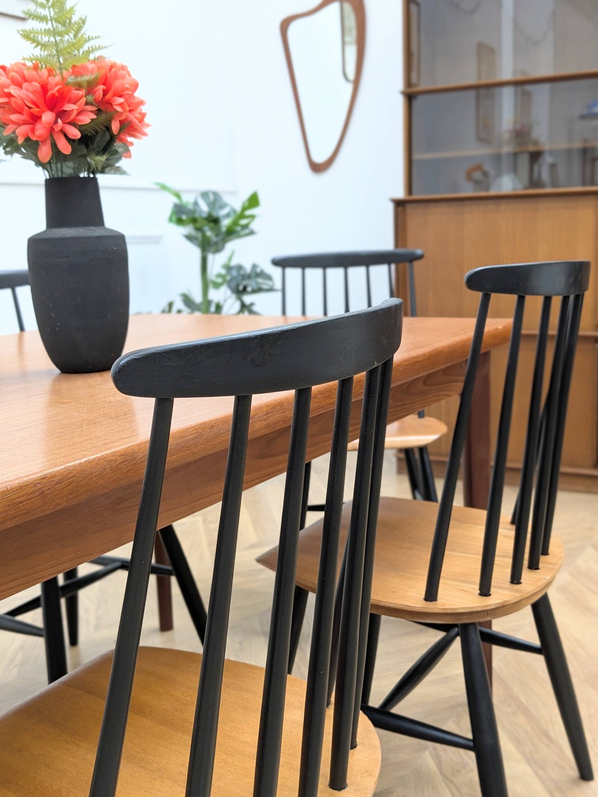 Lot de 5 chaises Fanett Ilmari Tapiovaara