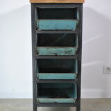 Industrial drawer cabinet
