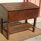 Meuble ancien, coffre de rangement, égouttoir à vaisselle