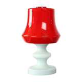 Lampe de table en verre opalin rouge et blanc par Stefan Tabery, années 1960