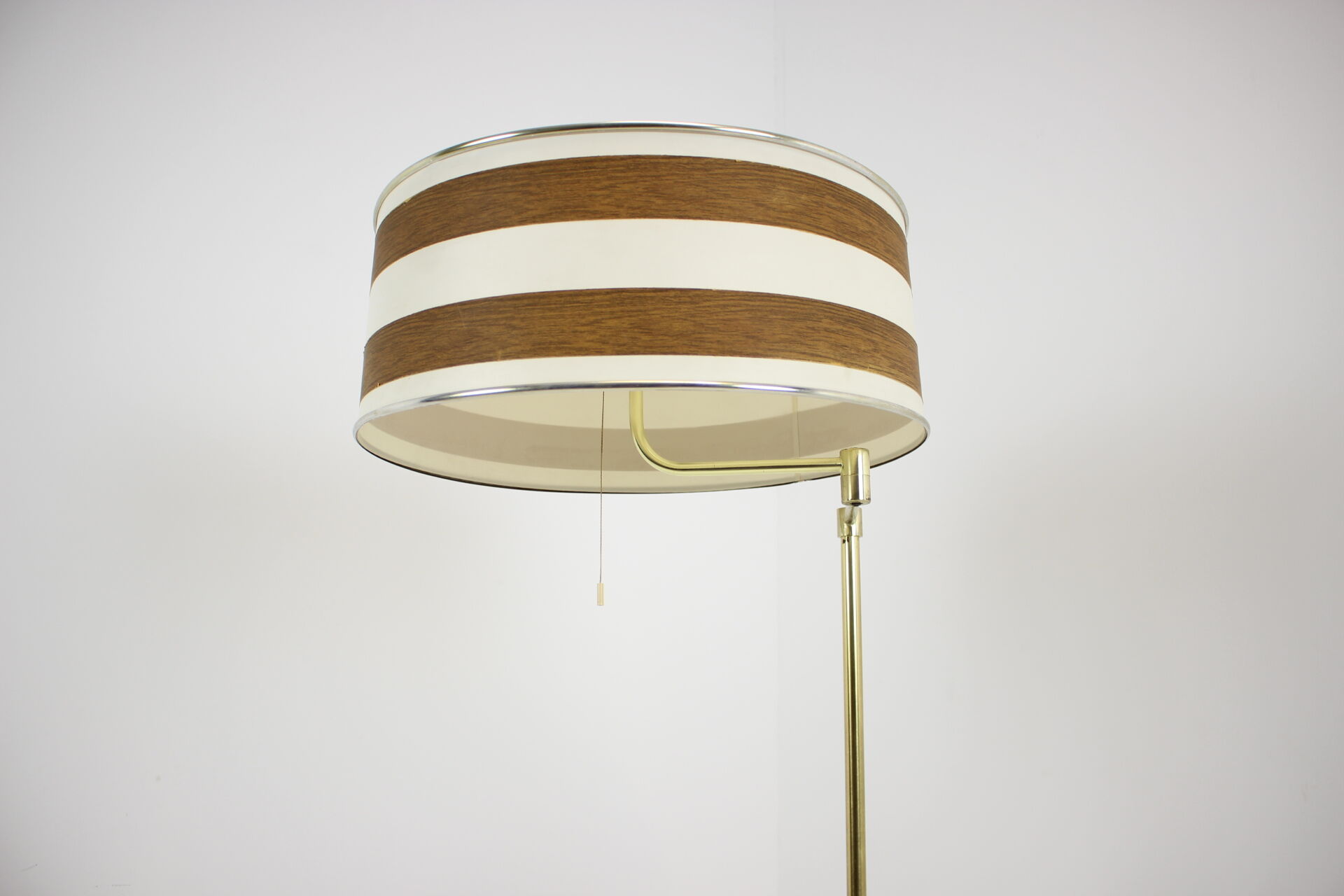 Mid-century adjustable floor lamp, 1970's.