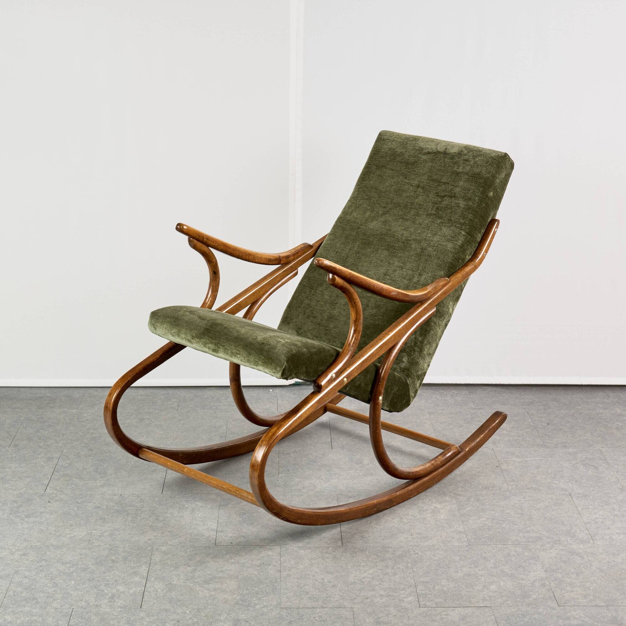 Bentwood Rocking Chair from Ton, 1960s, Czecoslovakia