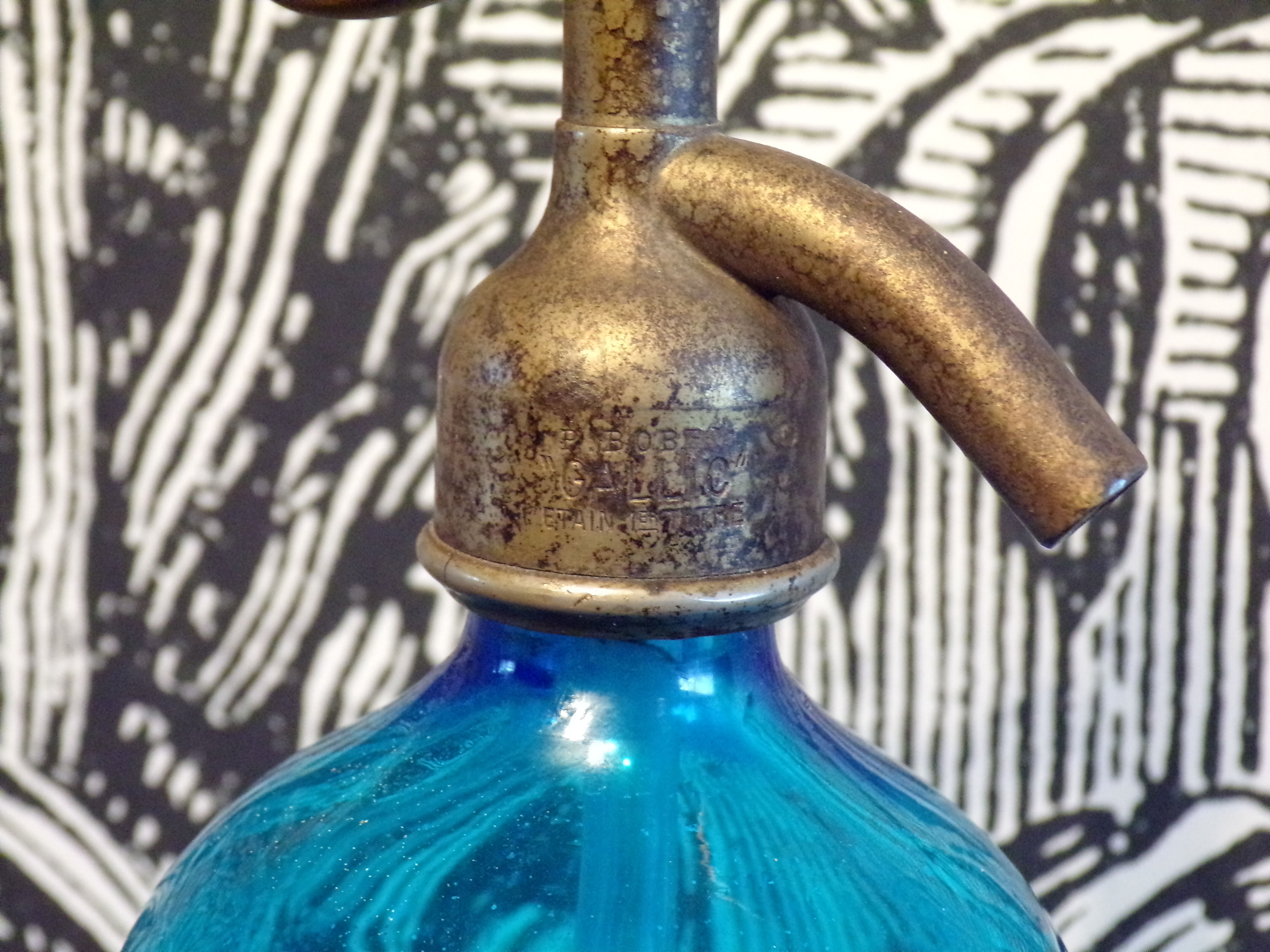 Seltz water blue siphon