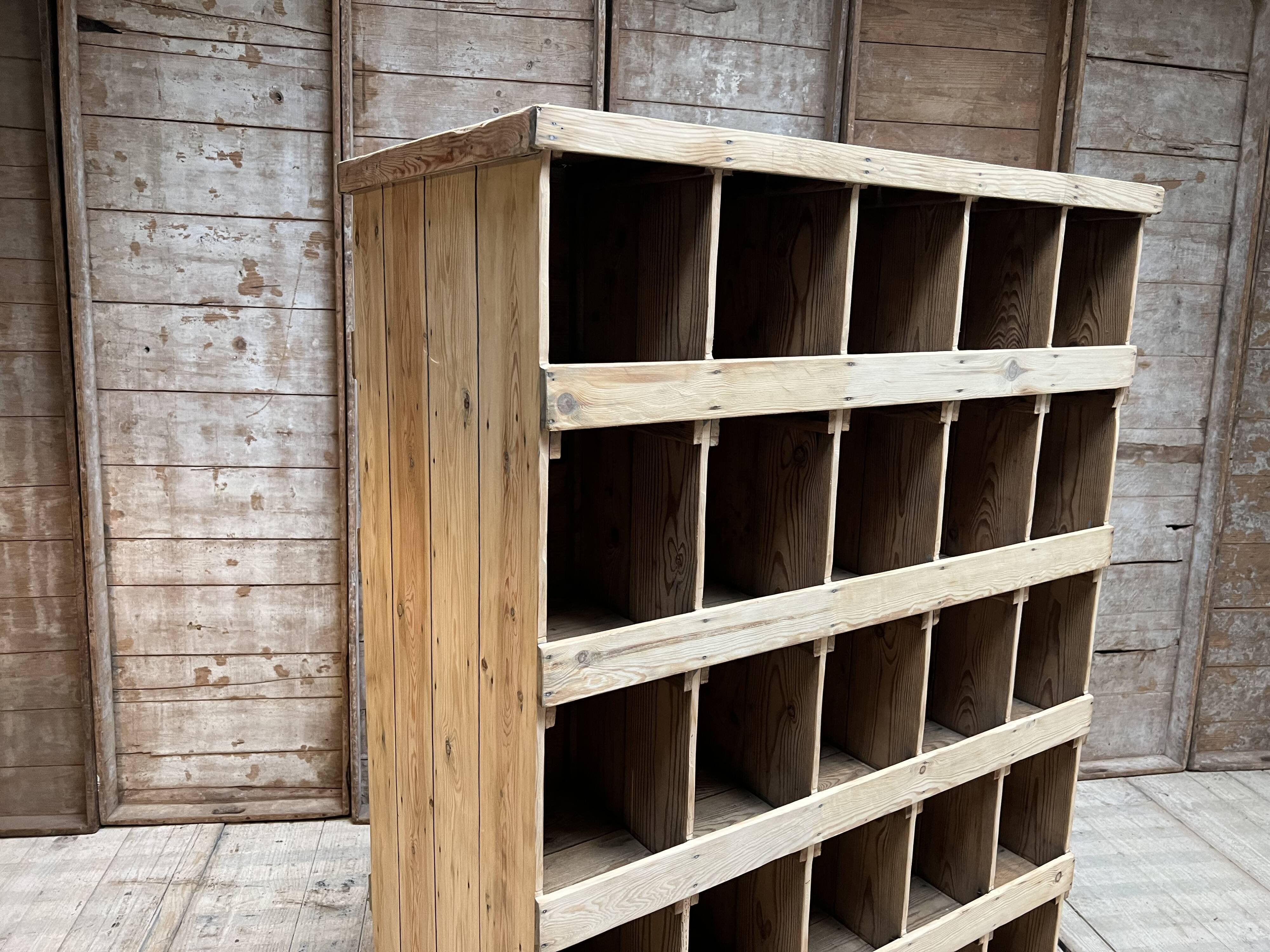 Double-sided locker craft furniture