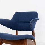 “Pinguin” armchair by Louis van Teeffelen for Wébé
