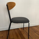 Set of chairs