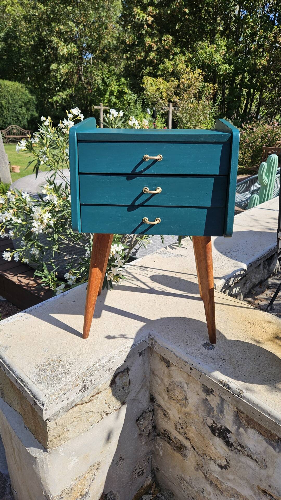 Table de chevet scandinave