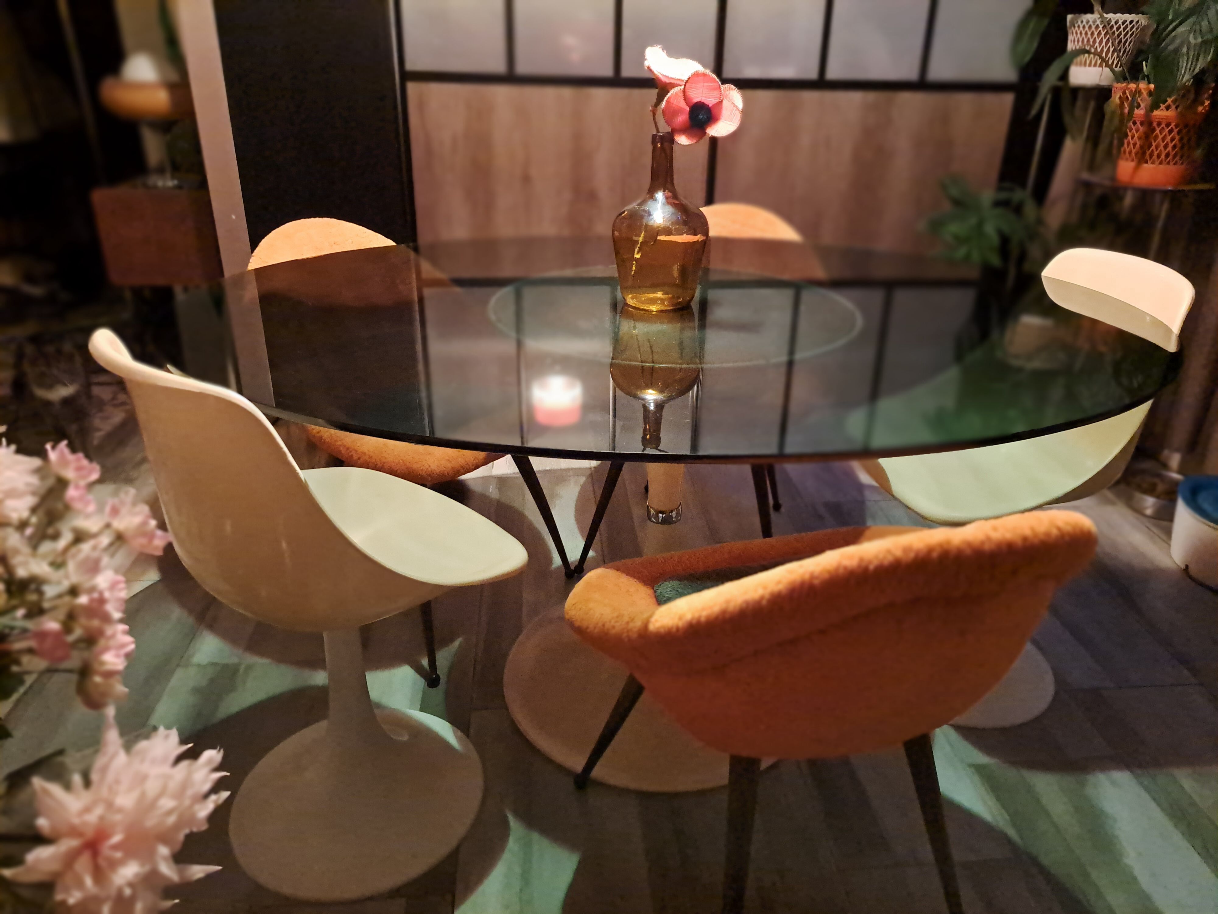 Set of 3 chairs, egg-shaped armchairs with compass legs, 1950