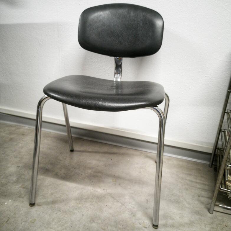 Vintage strafor chair