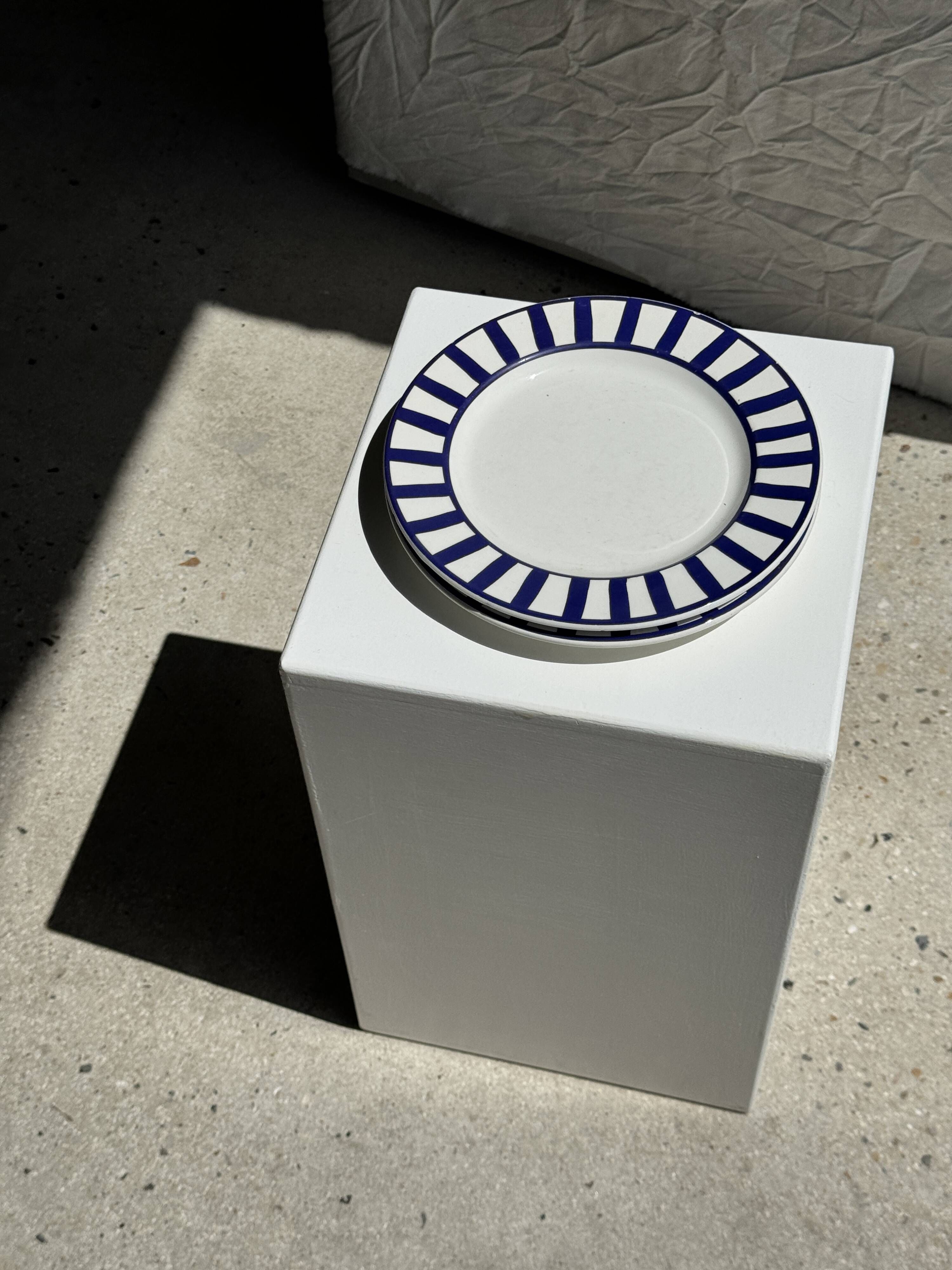 Set of 2 blue striped plates Ceramica Quadrifoglio Italy