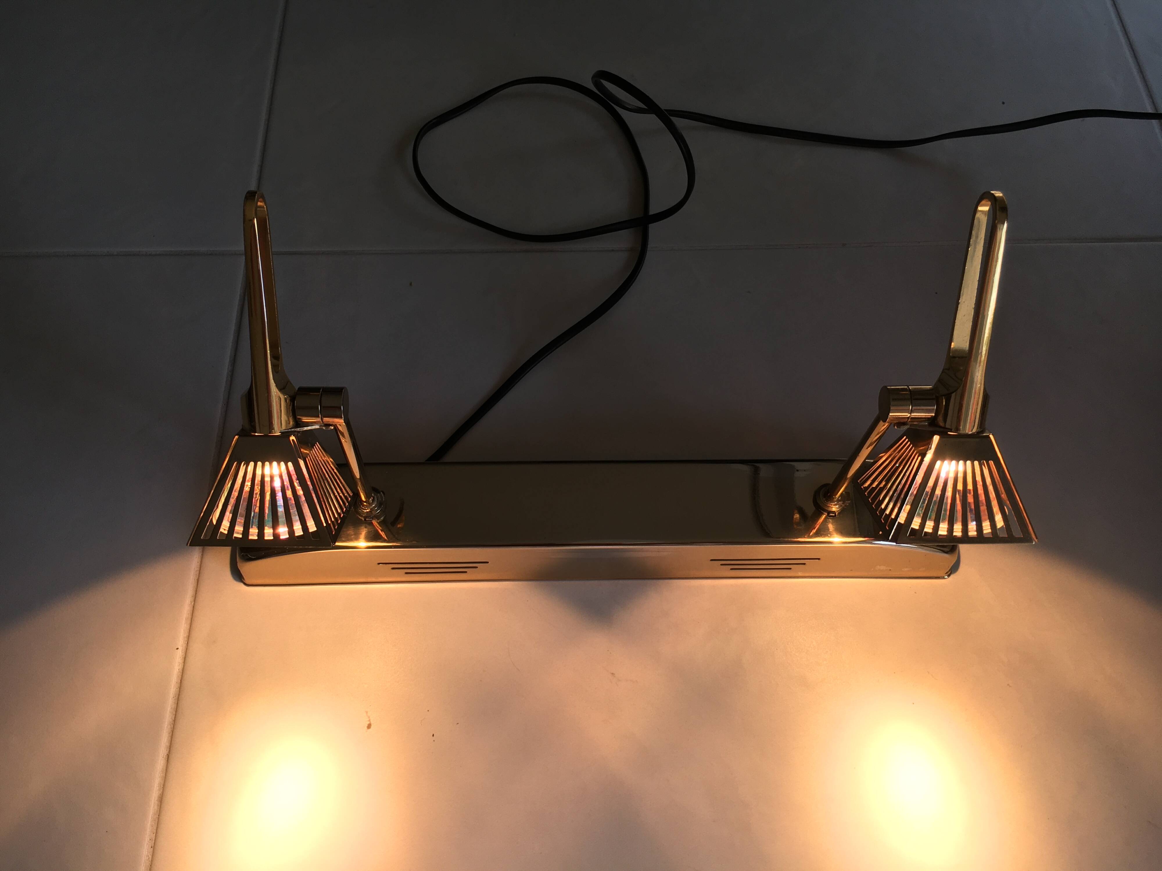 Appliques en laiton Fase