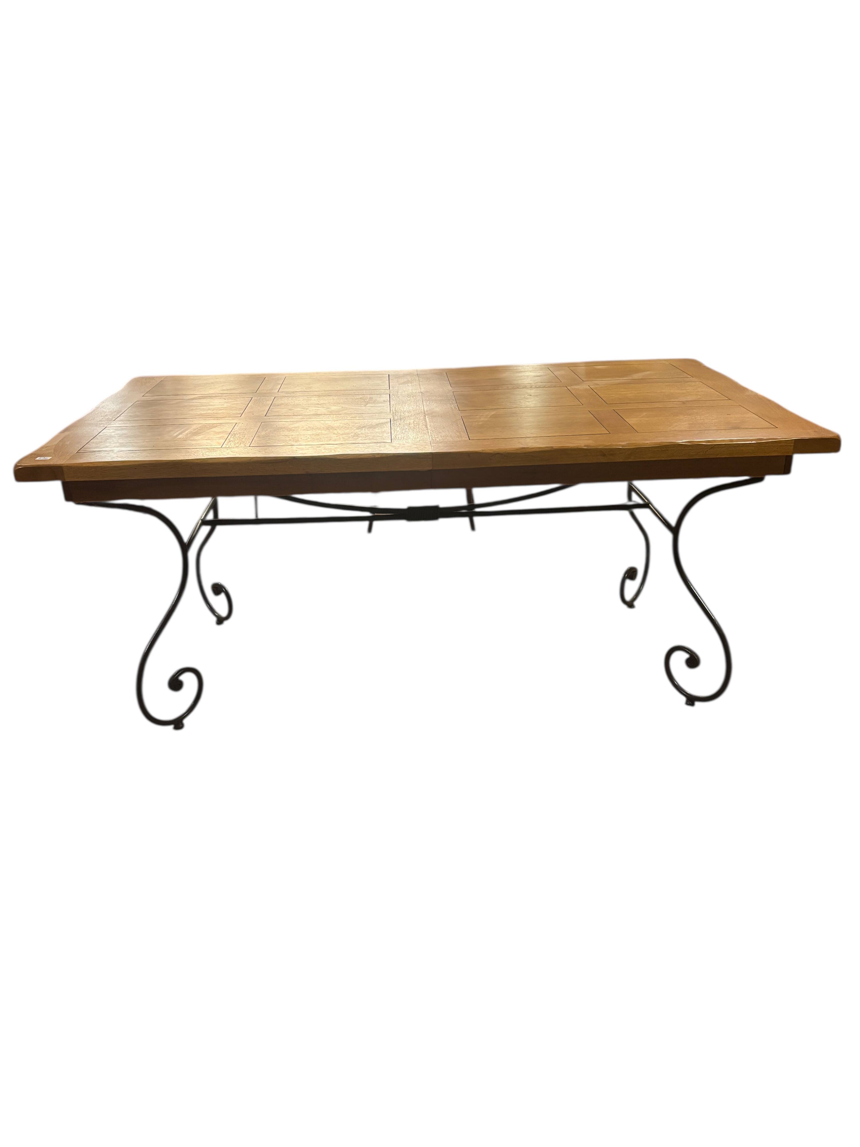 Table à manger en chêne