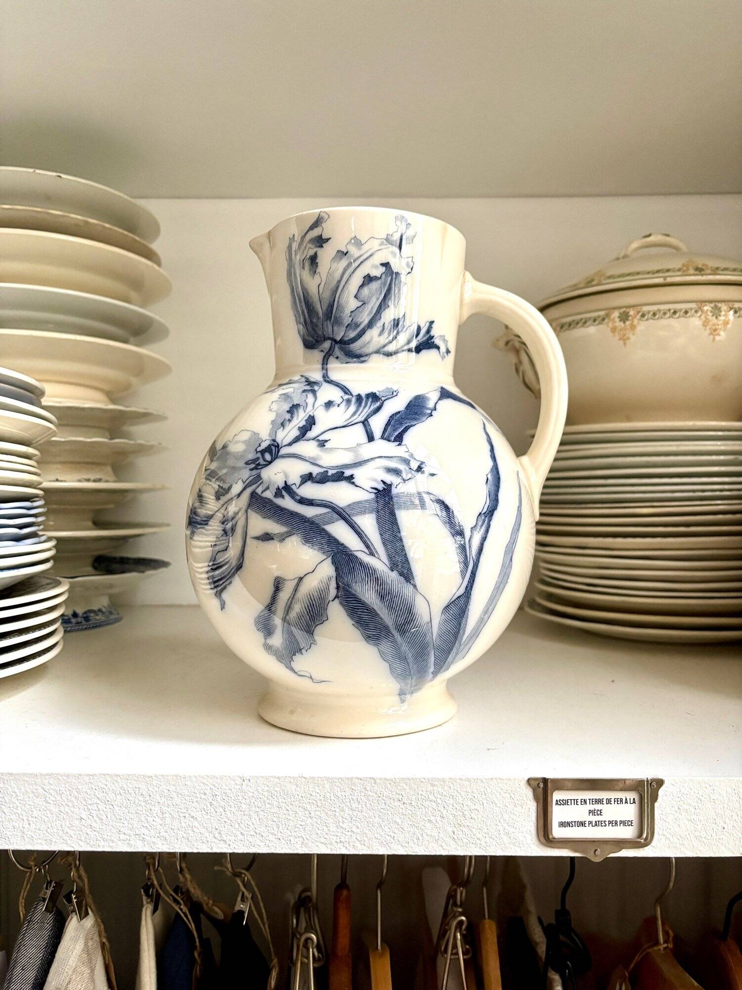 Sarreguemines pitcher, iron earthenware jug, "Narcissus" service