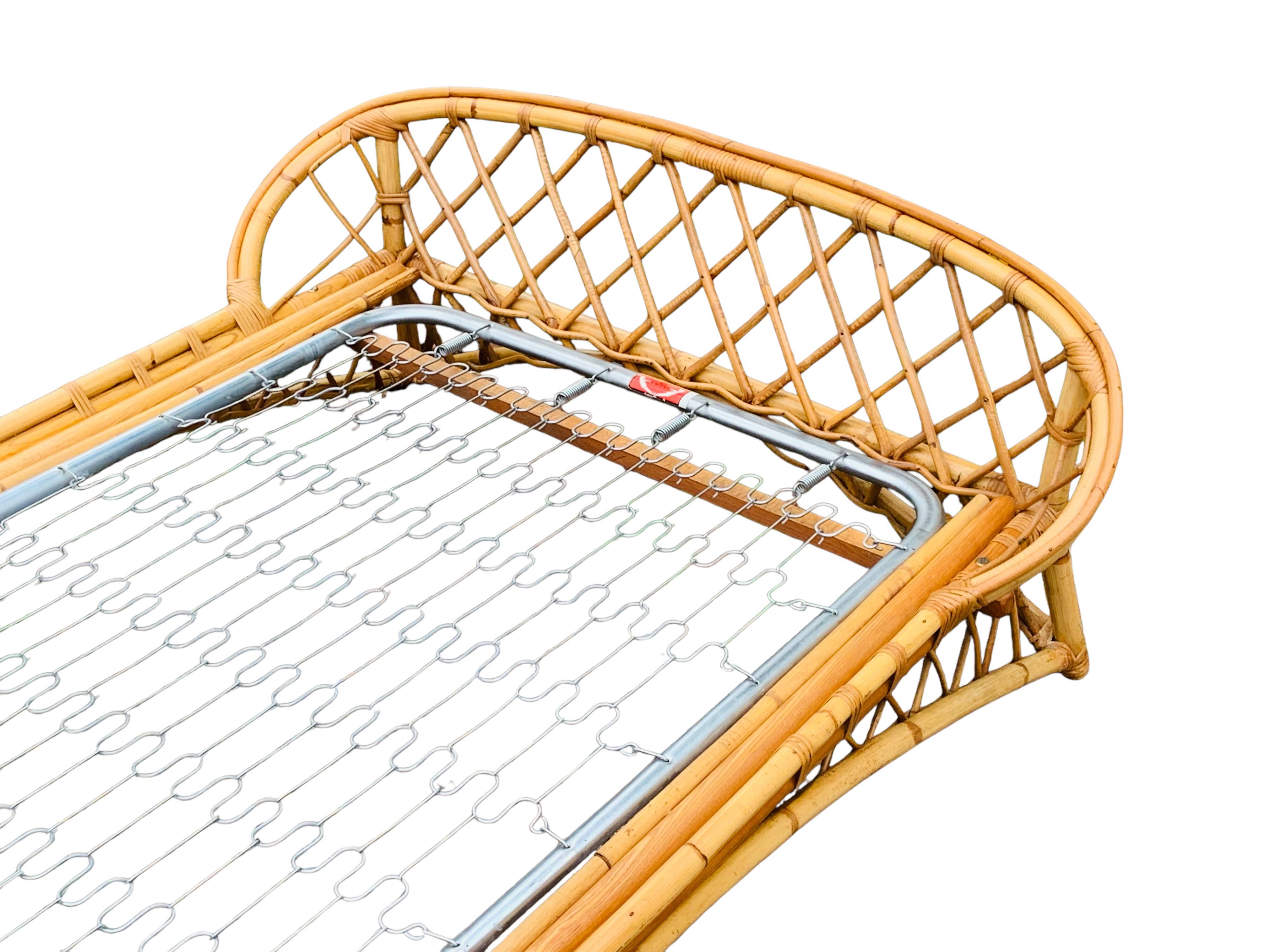 Rattan basket bed 90x190 vintage 1960