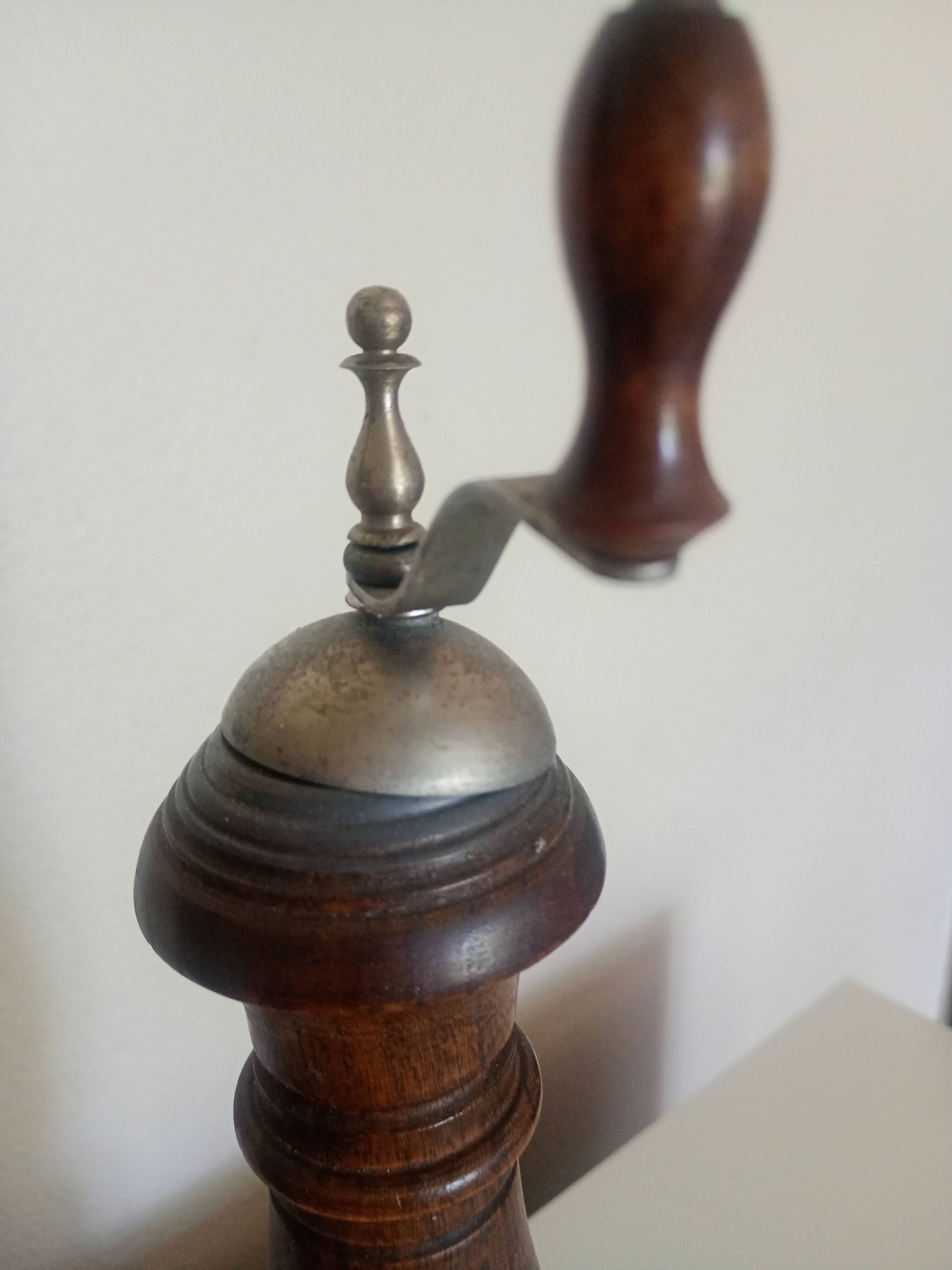 A. WOODCREST CREATION JAPAN - 35cm Wooden Pepper Mill - Metal Mechanism