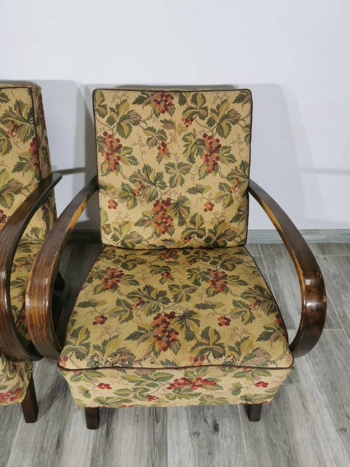 Art deco armchair by Jindrich Halabala