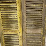 Paire d’anciens volets en bois