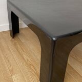 Table basse en fibre de verre années 70