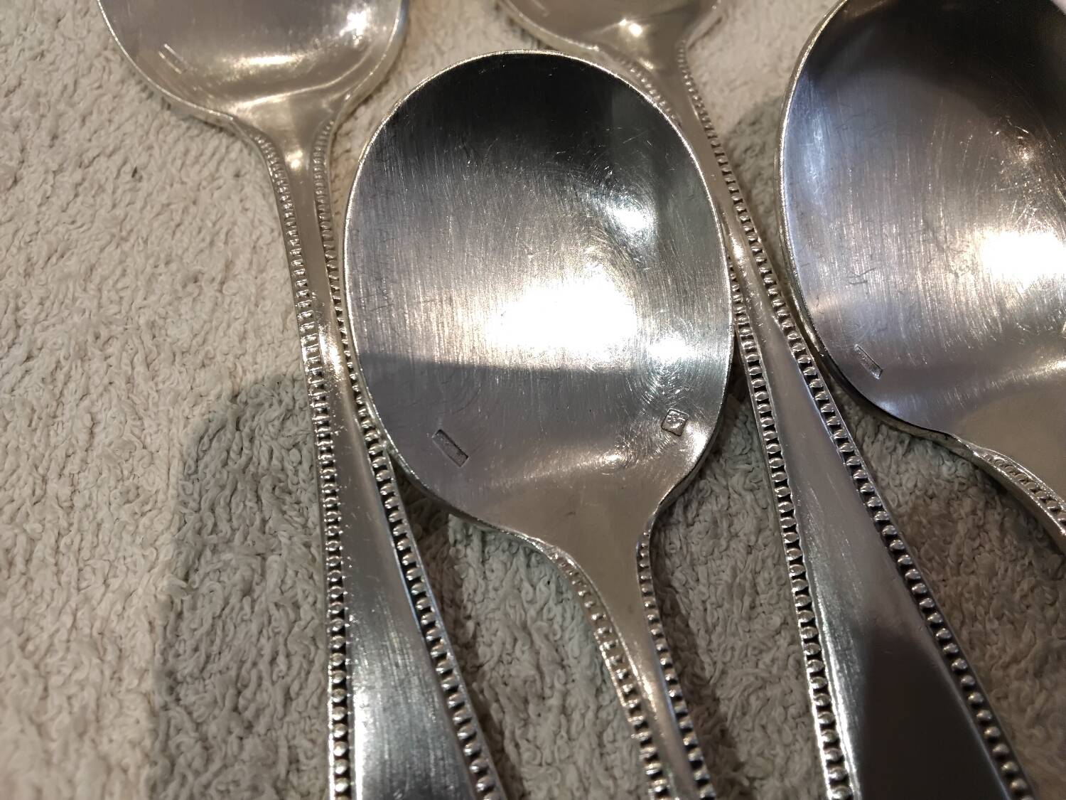 6 silver-plated ice cream scoops, goldsmith Frionnet, pearl decor