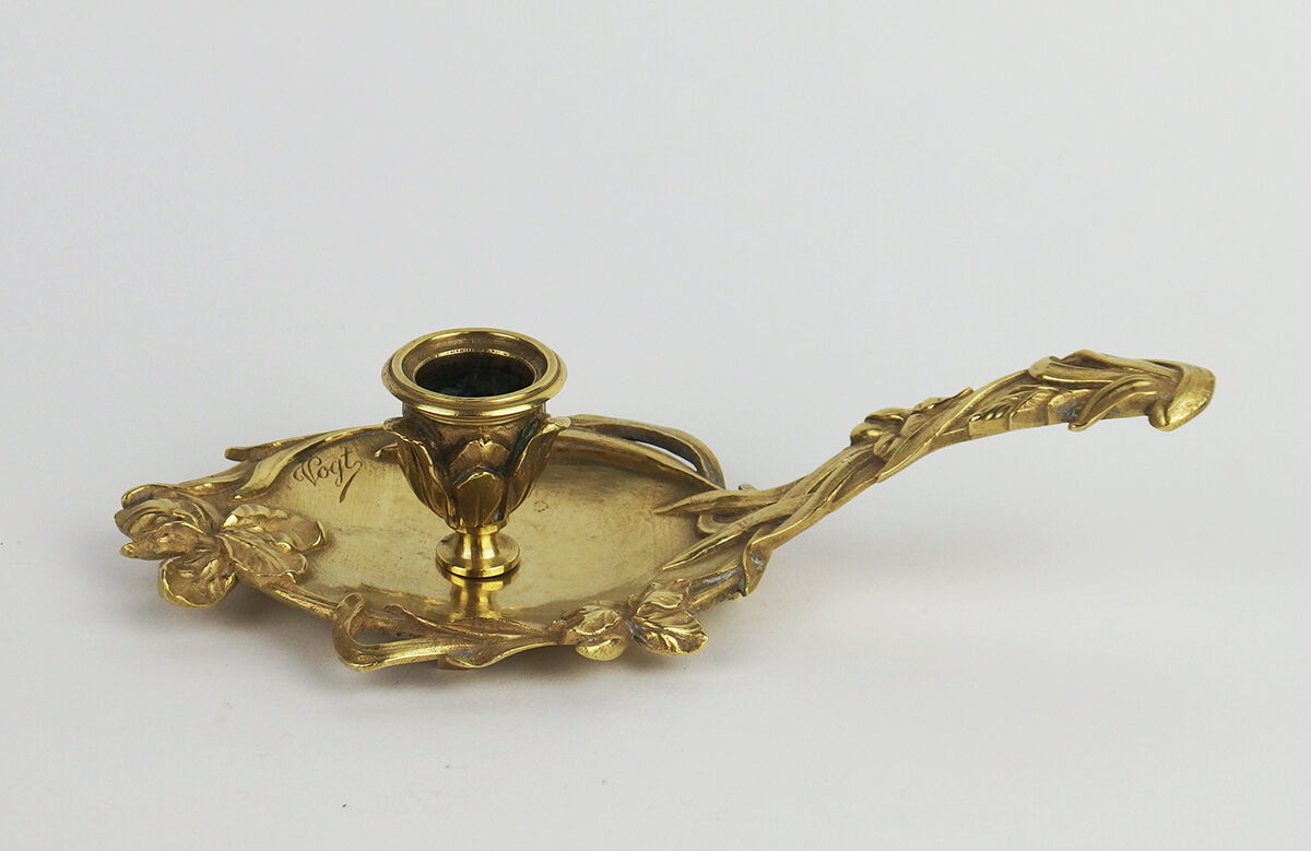 Art Nouveau candle holder in bronze by A Vogt