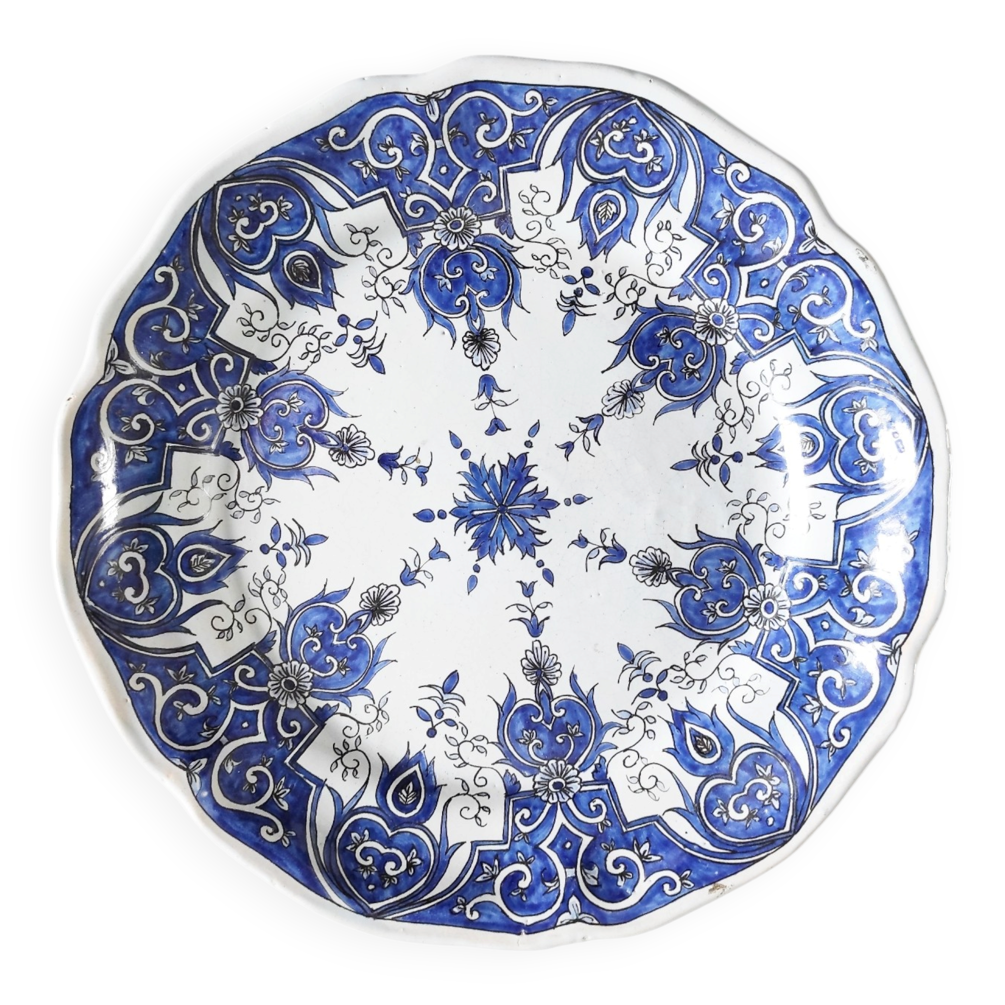 Assiette en faïence peinte à la main tons bleus