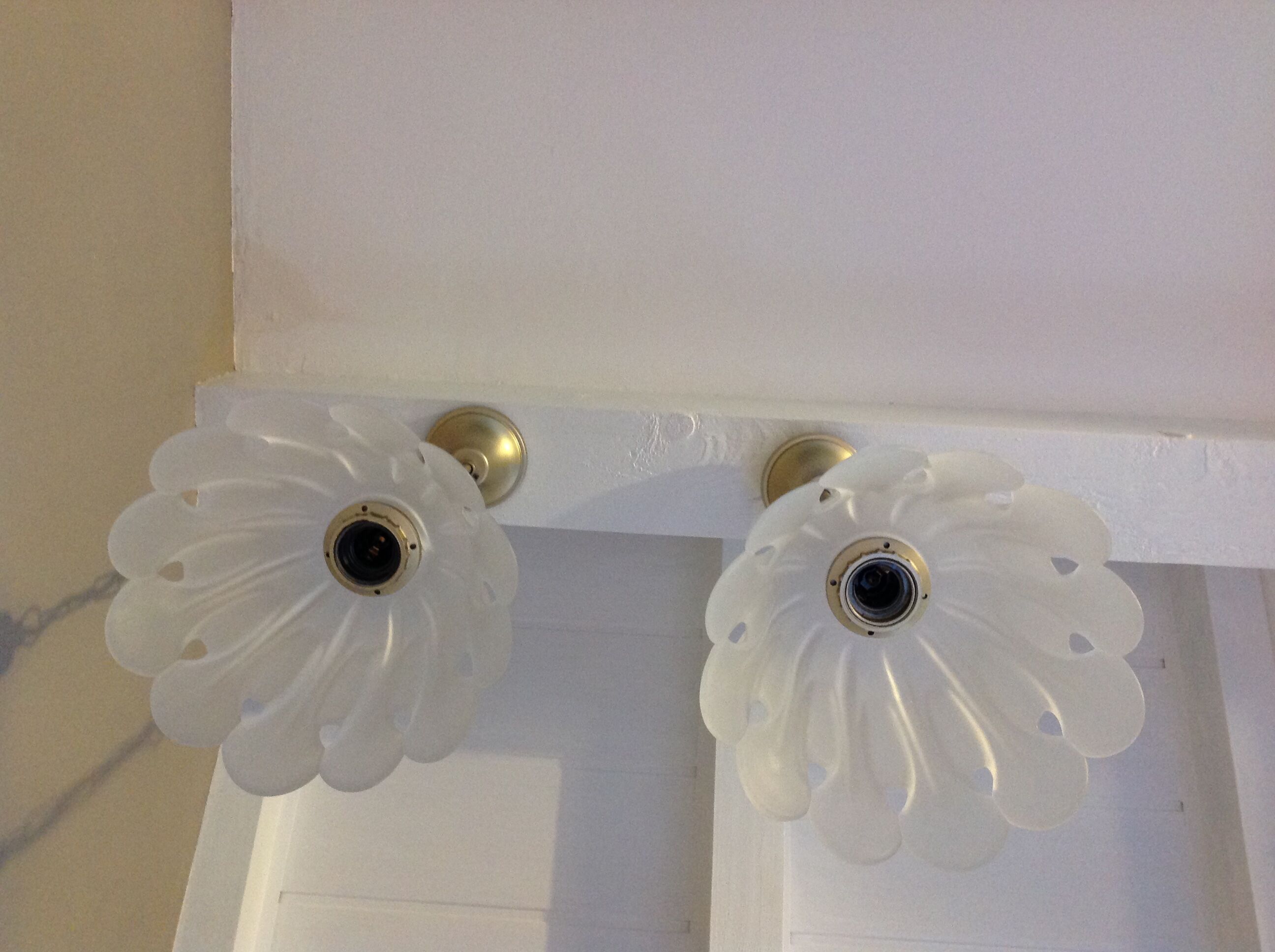 Pair of pendant lamps bell in frosted glass style art deco