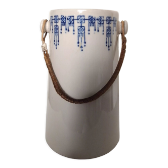Ceramic pot and wicker handle
