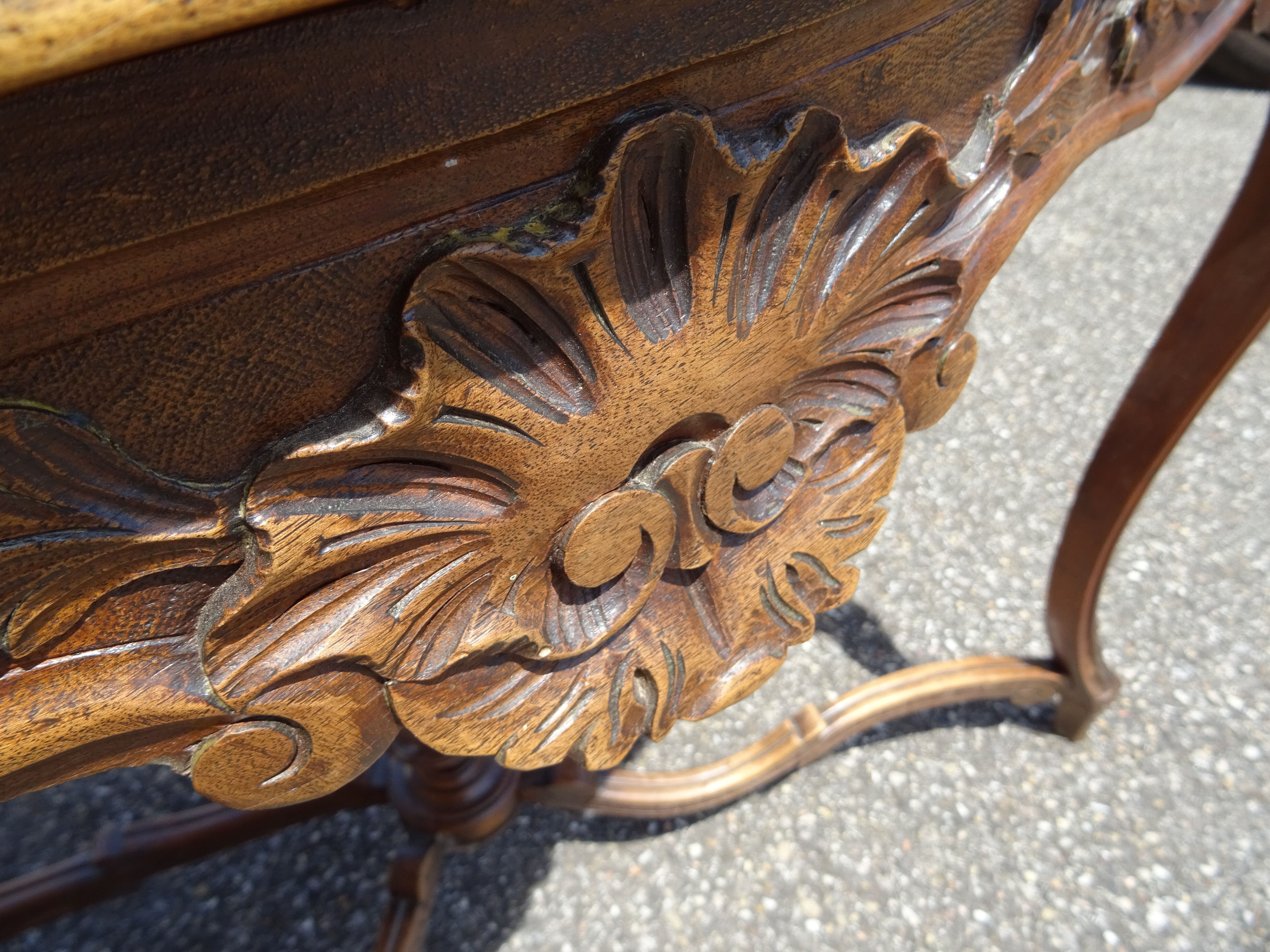 Desk writing table of middle Louis XV