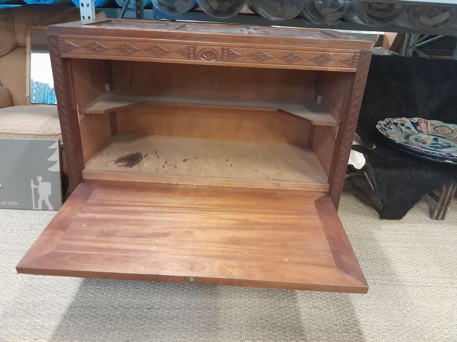 Moroccan chest of drawers