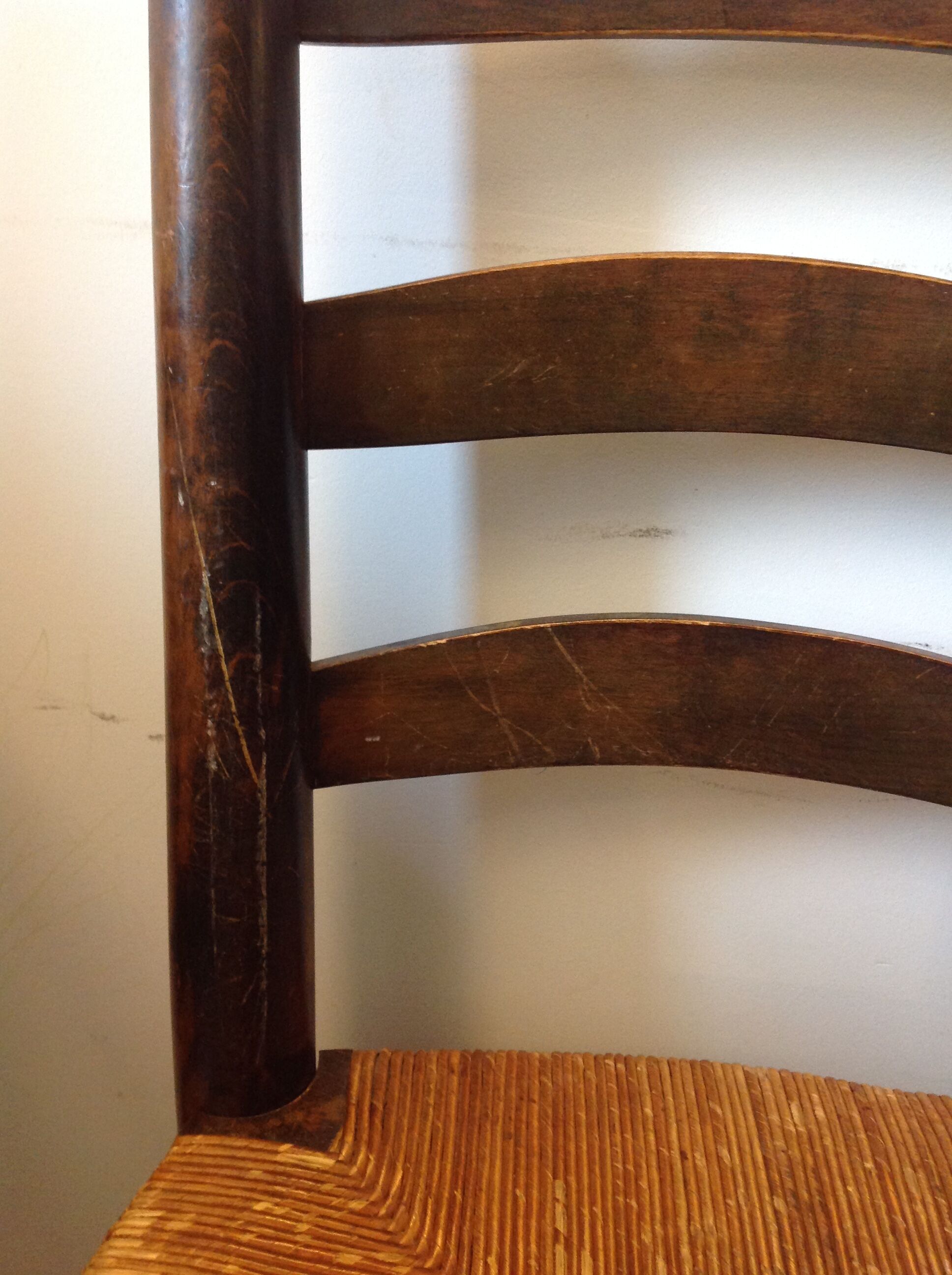 6 rustic chairs mulched brutalist style