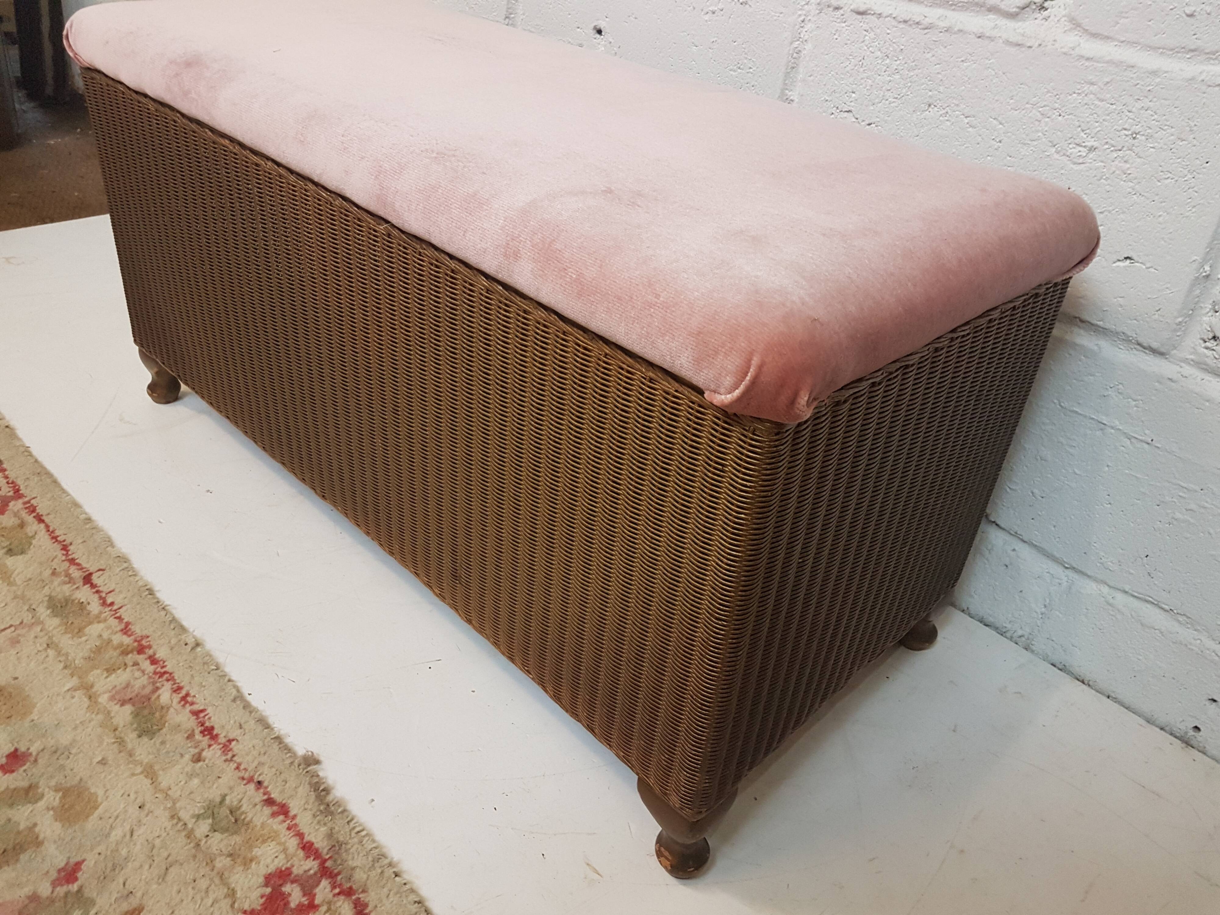 Lloyd loom chest bench