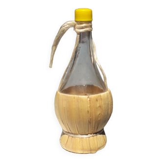 Bottle for condiments